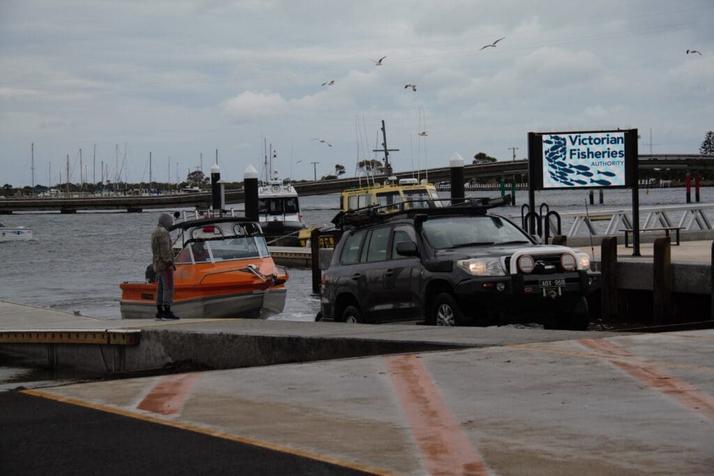 This is an image of an outdoor LED Display used a Boater Safety Sigange at a doc at Patterson River near Melboune, Victoria.