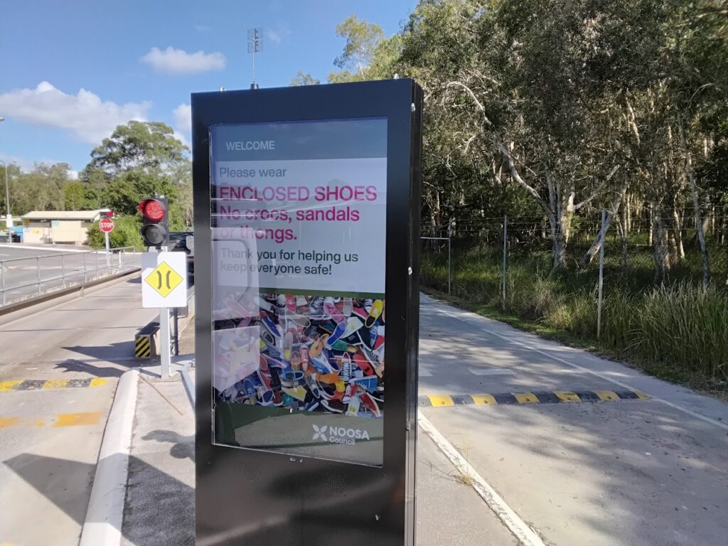 Noosa Digital Display